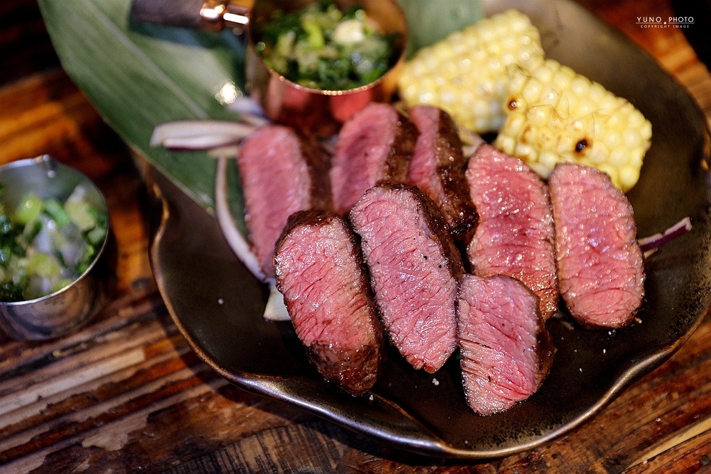 吽Home燒肉市民店，國父紀念館美食，頂級和牛燒肉 一吃過就上癮！