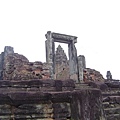門框裡的巴孔廟