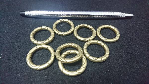 DSC_0323.JPG DSC_0323.JPG