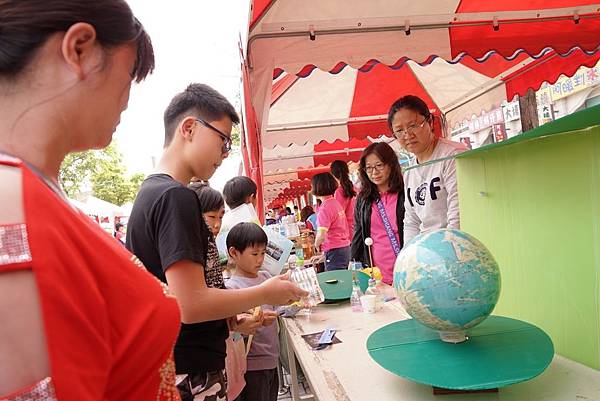 107年度嘉義市諸羅春分天文日科學闖關園遊會照片08.jpg