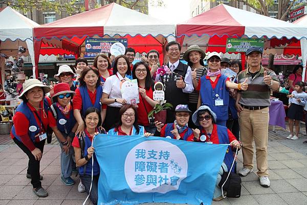 107年度嘉義市諸羅春分天文日科學闖關園遊會照片18.jpg