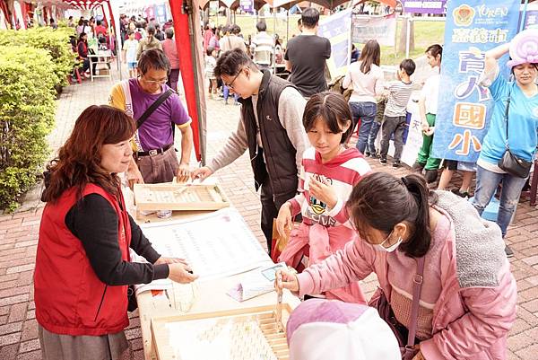 108年度嘉義市諸羅春分天文日科學闖關園遊會照片020.jpg