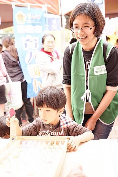 108年度嘉義市諸羅春分天文日科學闖關園遊會照片059.jpg