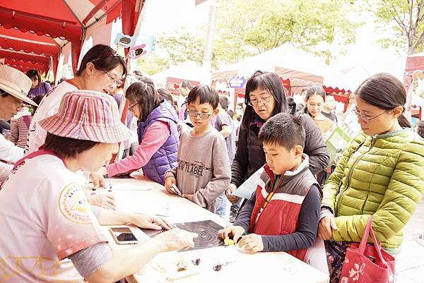 108年度嘉義市諸羅春分天文日科學闖關園遊會照片088.jpg