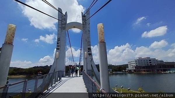 龍潭大池風光與地景藝術及周邊閒逛筆記