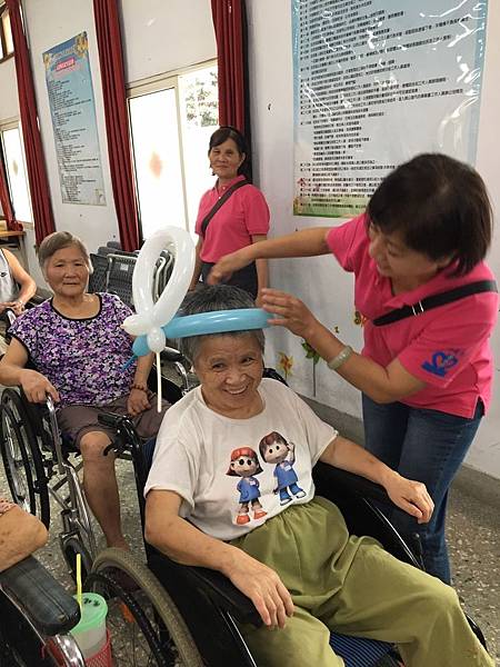 106.10.14關懷長者活動～仁愛之家_171020_0134.jpg