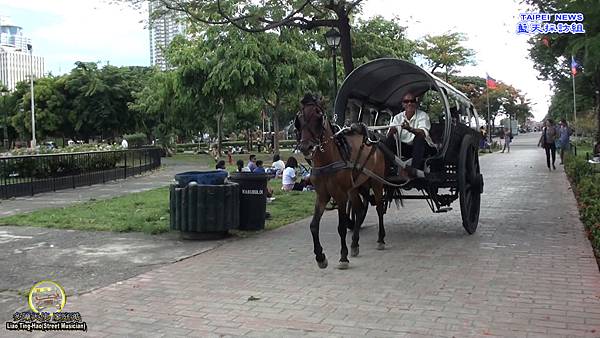 黎剎公園馬車.jpg