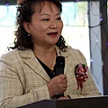 990126愛心典禮現場9--通識中心徐美主任致歡迎詞2.JPG