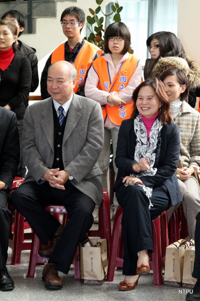 990126愛心典禮現場64--台北縣社會局李麗圳局長.JPG