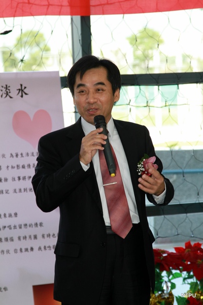 990126愛心典禮現場74--公部門捐贈單位代表致詞3--勞保局陳益民總經理.JPG
