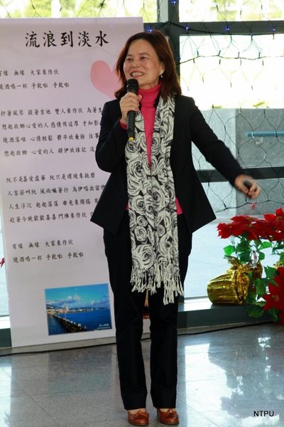 990126愛心典禮現場78--台北縣社會局李麗圳局長致詞.JPG