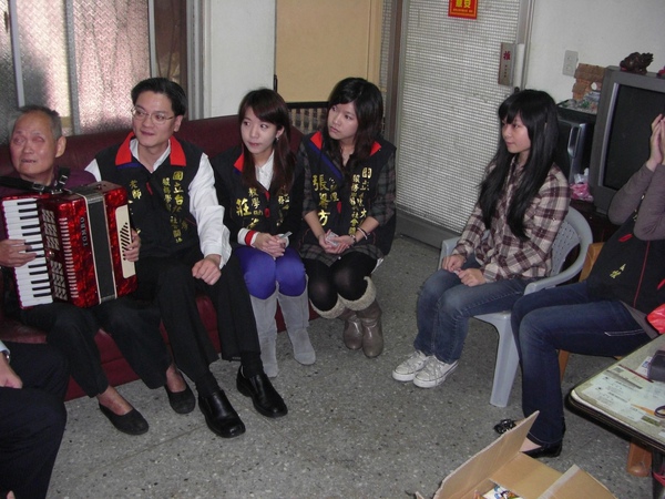 990110關懷李炳輝1.JPG