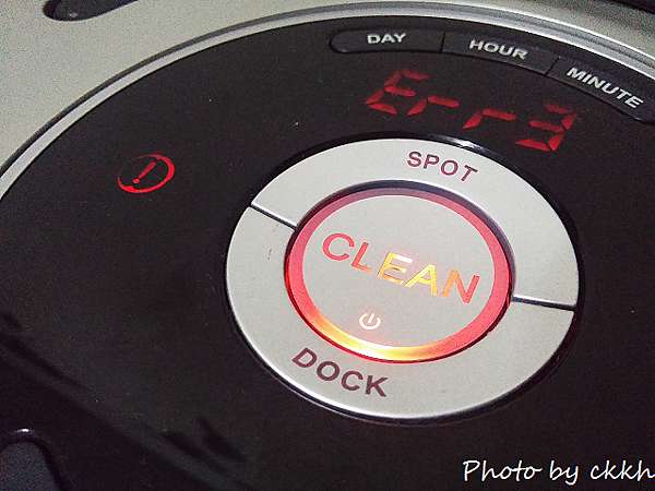 修復iRobot Roomba 560 充電錯誤3(更換鋰電池) 西咖咖的休閒隨筆:: 痞客邦::