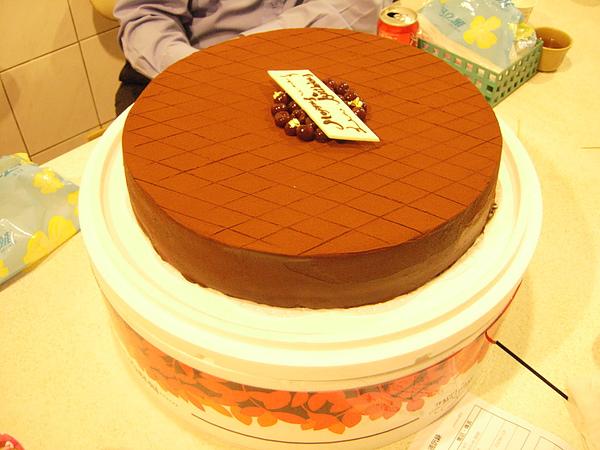 14吋經典生巧克力大蛋糕