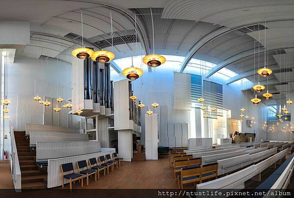 20140421-Myyrmäki_Church_P4214917_stitch