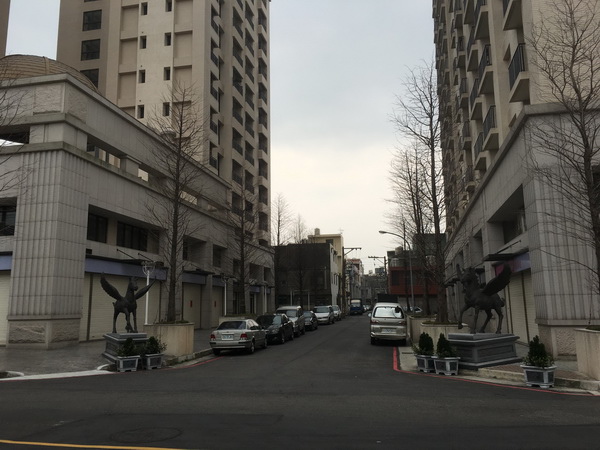 中壢買屋。中壢買房子。富旺新世紀3房車。888萬 中壢買屋。中壢買房子。富旺新世紀3房車。888萬