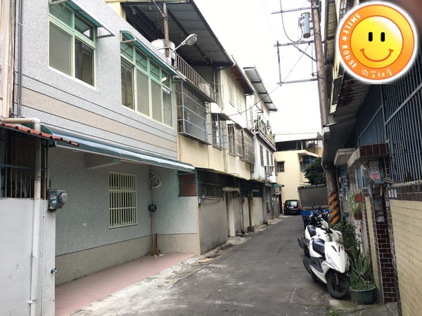 平鎮買屋。平鎮買房子。山仔頂大面寬透天。568萬 平鎮買屋。平鎮買房子。山仔頂大面寬透天。568萬
