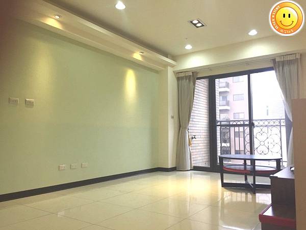 中壢買屋。中壢買房子。微笑城堡景觀三房車。938萬 中壢買屋。中壢買房子。微笑城堡景觀三房車。938萬
