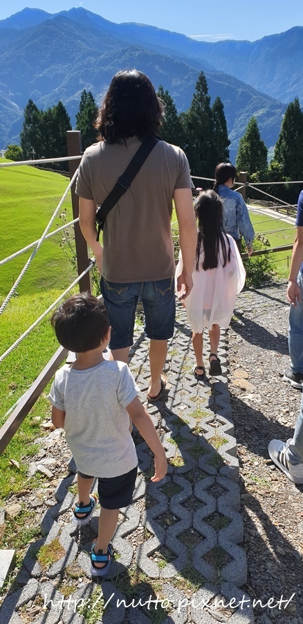 84M_40.jpg 84M_40.jpg