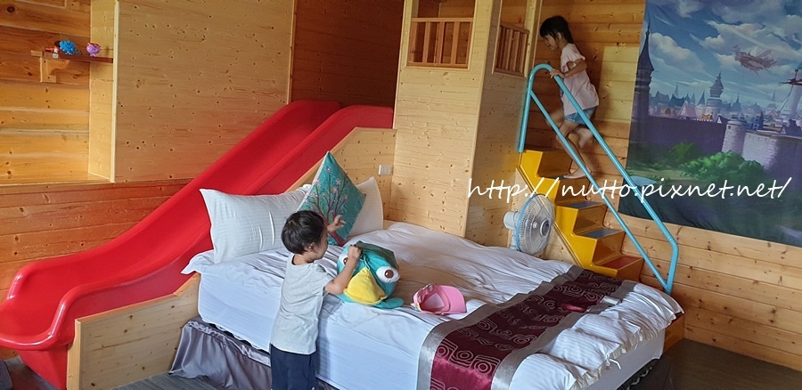 84M_61.jpg 84M_61.jpg