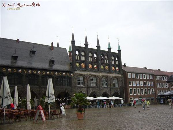 Lubeck_Rathaus_市政廳廣場.JPG