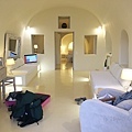 oia-mara-villas-honeymoon-suites-聖托里尼-洞穴飯店.jpg