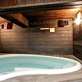 hotel-becket-indoor-hottub.jpg