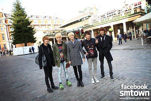 2011-1103-SHINee in London-3