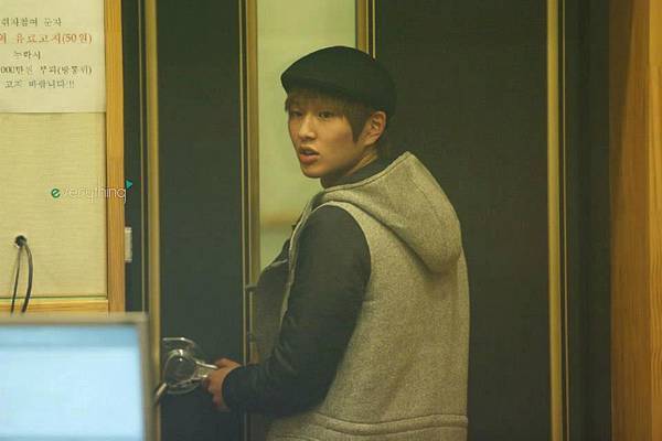 130108 Kiss The Radio-O6