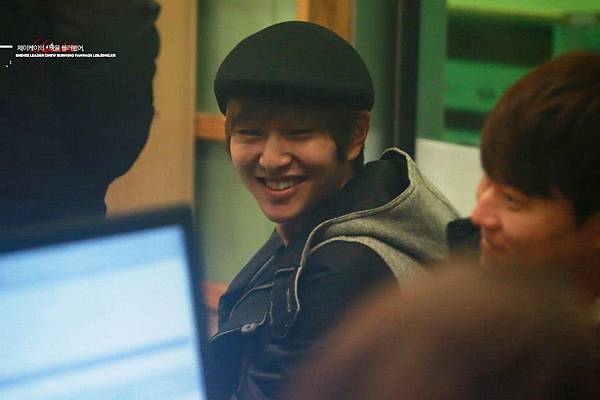 130108 Kiss The Radio-O9