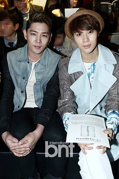 130327 Seoul Fashion Week-T2-2