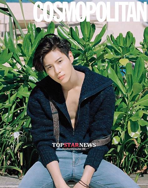 150722 Cosmopolitan 8月號 TOPSTARNEWS更新大圖-T (2)