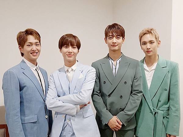 180707 SHINee推更-투나잇투나잇투나잇~&#128522;좋은 꿈 꾸고 내일 또 만나요!1