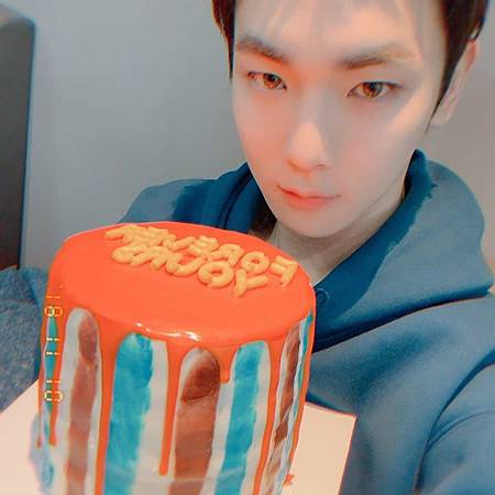 181110 SHINee官推更新Key1.jpg