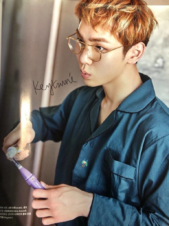 190121[分享]Key marieclairekorea 2月號掃圖1