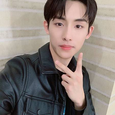 190331 WINWIN Weibo Repost2.jpg