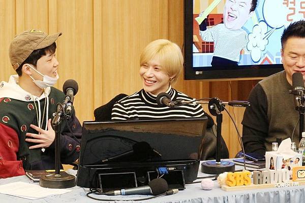 [官圖]190214 SBS Power FM Cultwo show 兩點逃出秀2.jpg