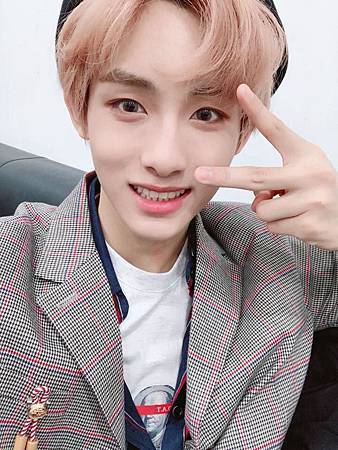 180321 NCT官方SNS更新W1.jpg