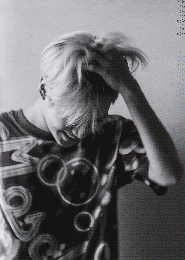 scan_moschinotaemin02.jpg