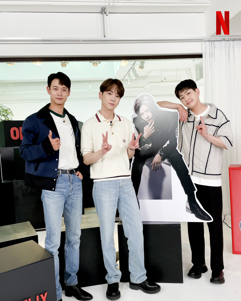 210710 NetflixKorea-SHINee.jpg