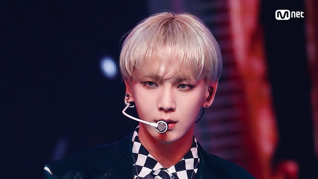 211007 Mnet M! Countdown-[BAD LOVE STAGE].jpg