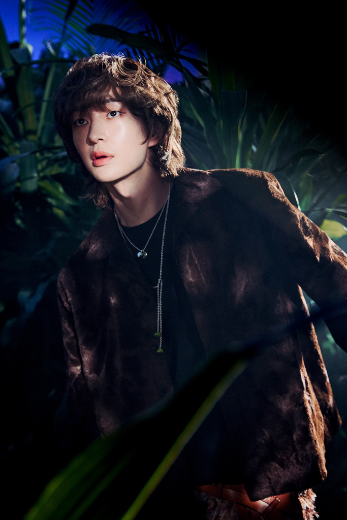 230614 ‘HARD’ Teaser Image #1：ONEW1.jpg