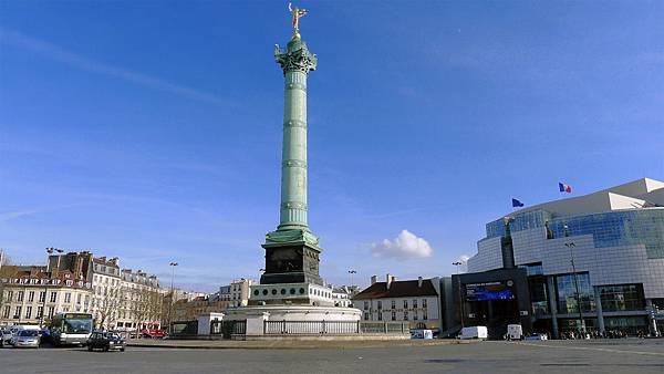 P1160484_Paris_IV-XI-XII_place_de_la_Bastille_rwk