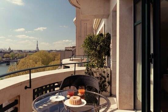 hotel-cheval-blanc-paris-room-paris-insider-c-tripadvisor