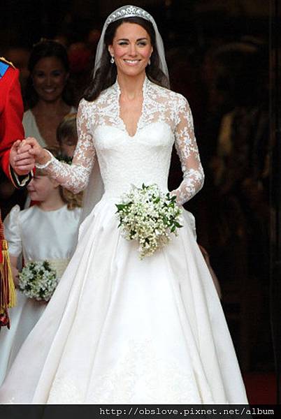 SarahBurton_WeddingDress