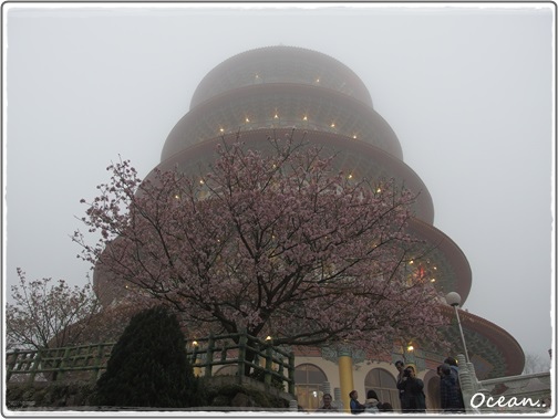 煙雨濛濛的 天元宮.JPG