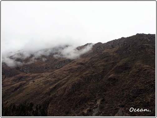 沿著安地斯山河谷 高山觀光列車3.JPG