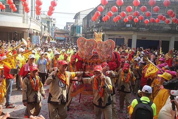參加大甲媽祖遶境進香心得 體驗 立藻魚 痞客邦