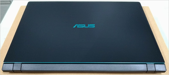 ASUS-X560UD-10.jpg