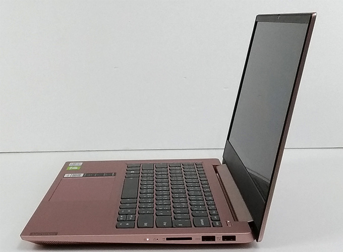 Lenovo-IdeaPad-S340-14吋輕薄筆電-03.jpg